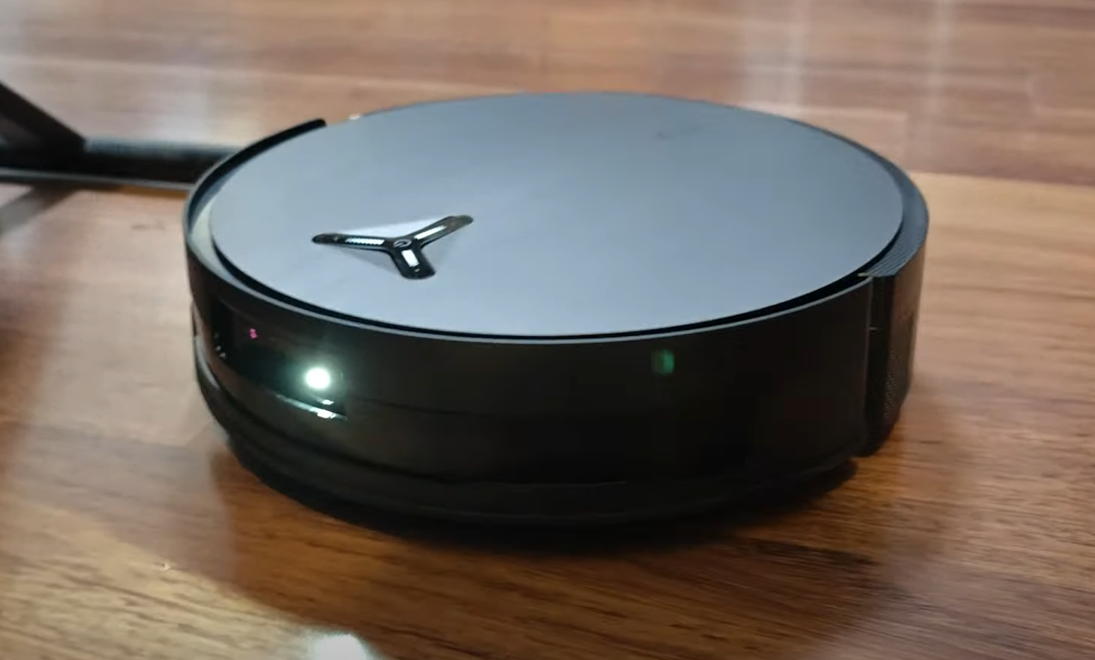 סקירה מקיפה: שואב רובוטי ECOVACS DEEBOT X11 OmniCyclone – חודשיים של ניקיון אינטנסיבי שהפתיע אפילו אותי