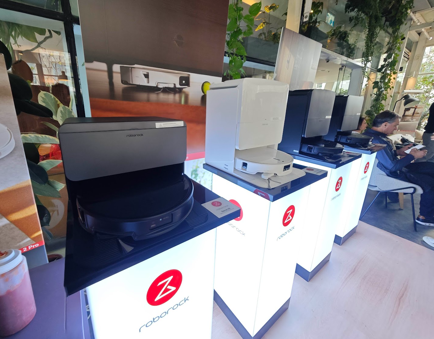 סדרת Saros 20 ו־F25 Ace Pro מבית Roborock נוחתים בישראל